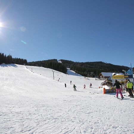 Apartment Close To Skiing Sankt Margarethen im Lungau Luaran gambar
